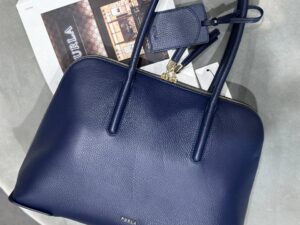 Кожаная сумка Furla Atmosfera