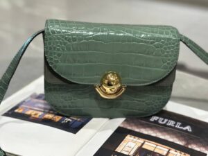 Сумка кросс-боди Furla Sfera