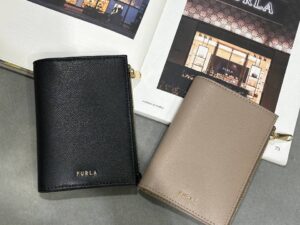 Кошелек кожаный Furla
