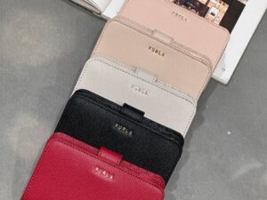 Кошелек Furla Classic M