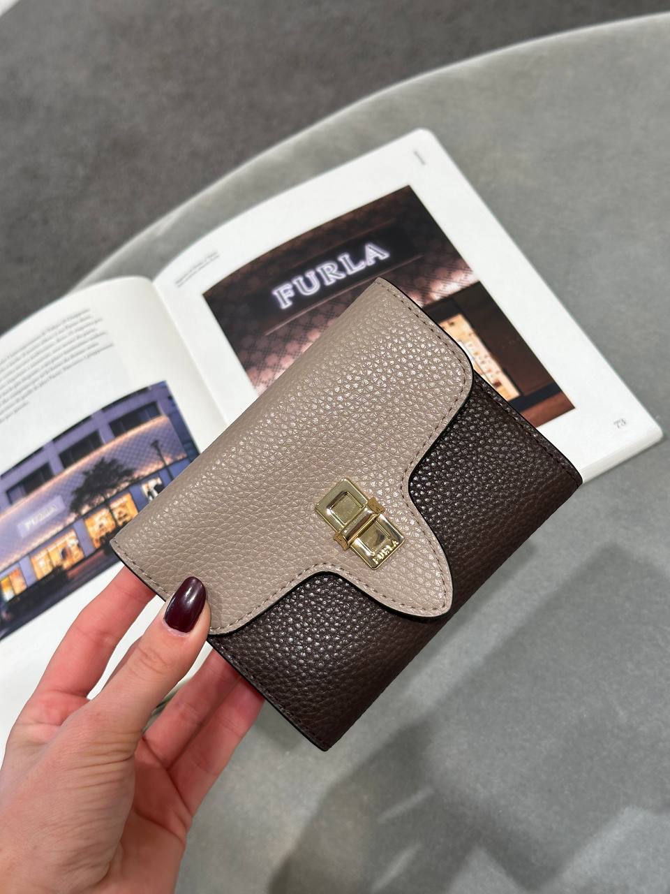 Кошелек Furla из кожи