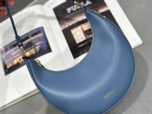 Кожаная сумка Furla