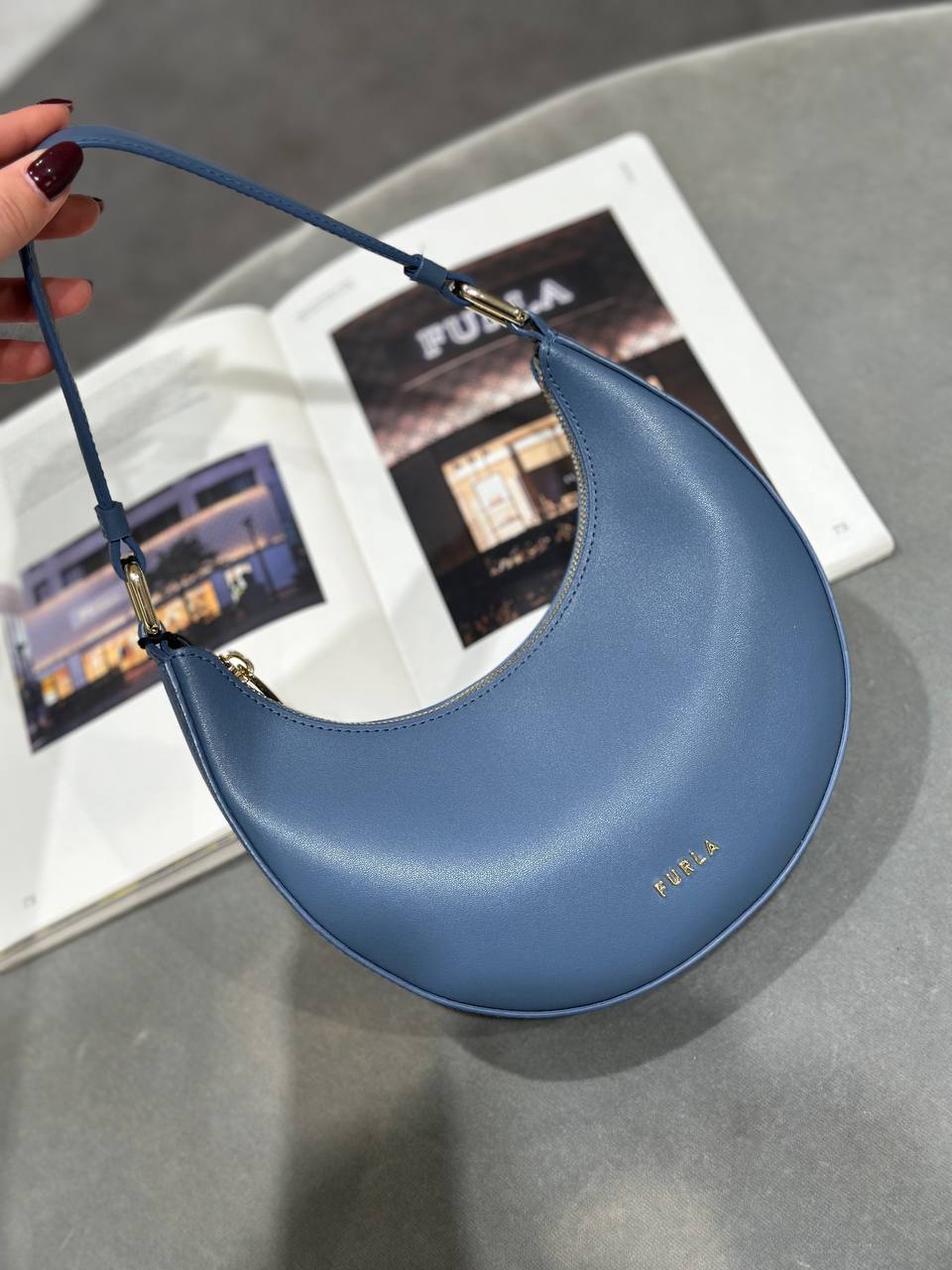 Кожаная сумка Furla