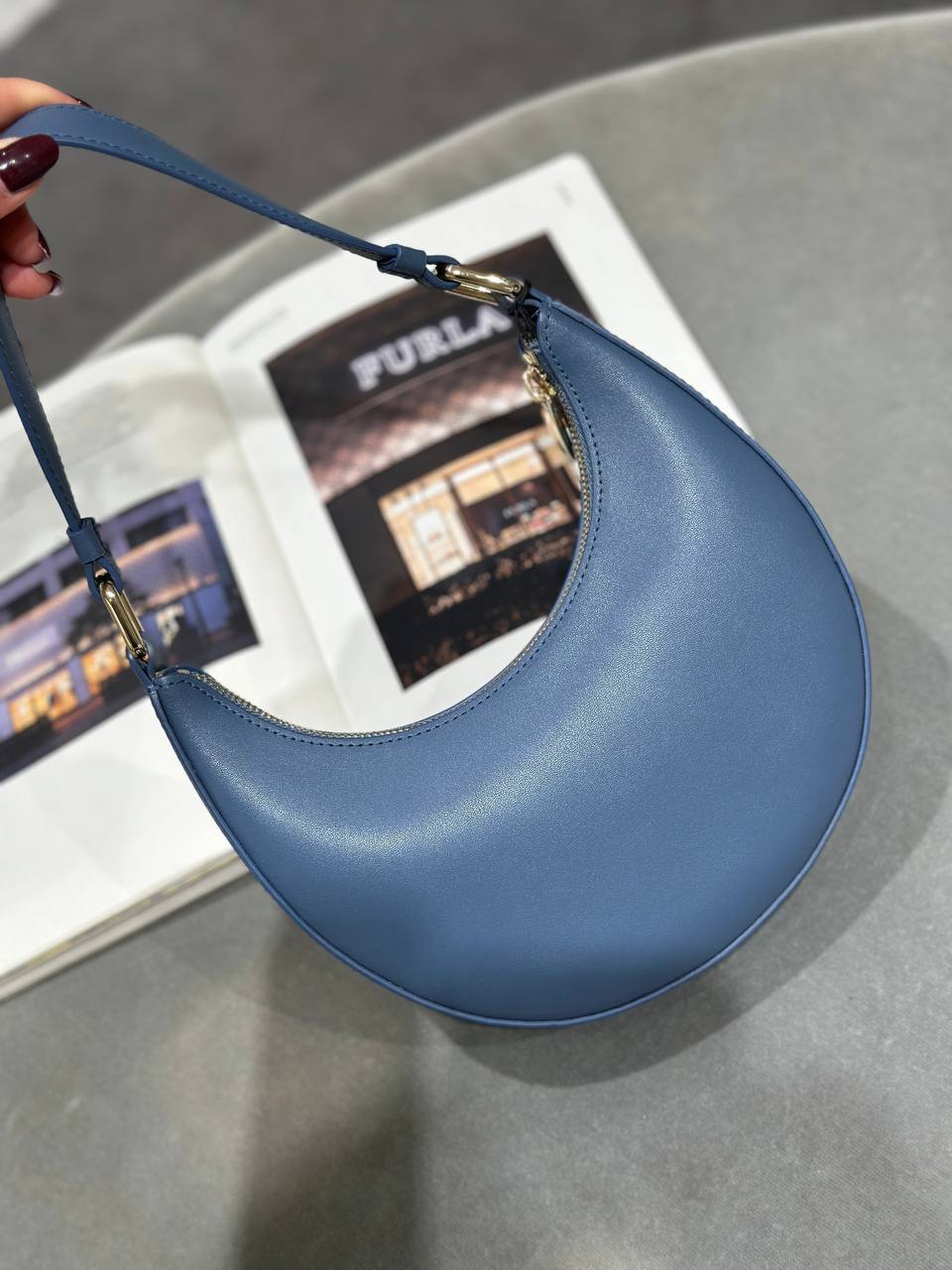 Кожаная сумка Furla