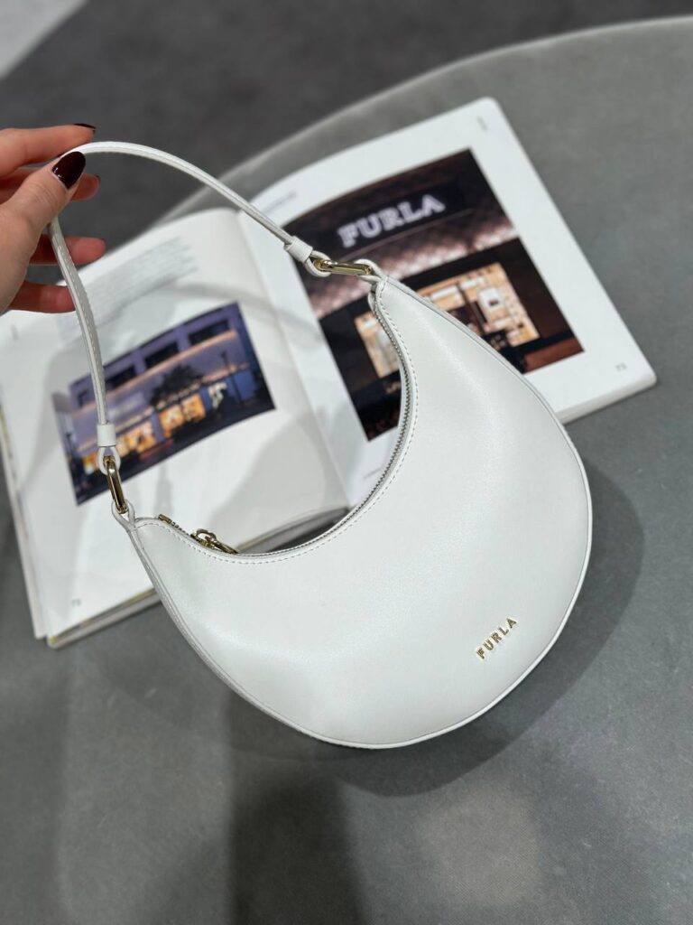 Сумка Furla оригинал: как отличить подлинник и проверить качество кожи