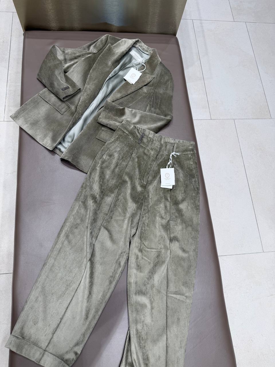 Брючный костюм Peserico PESERICO OUTLET