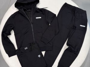 Спортивный костюм EA7 Emporio Armani 2