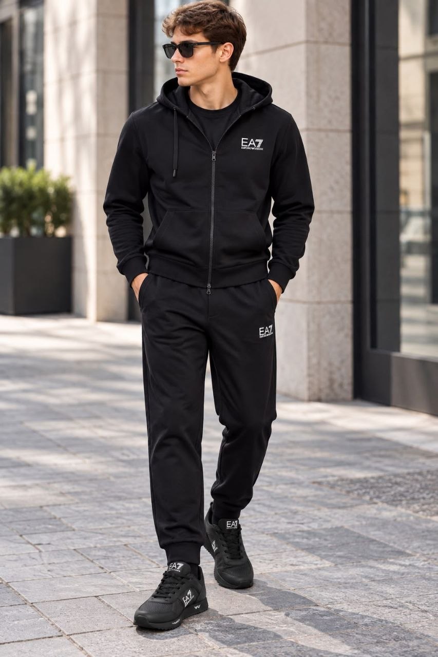 Спортивный костюм EA7 Emporio Armani 2