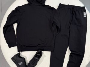 Спортивный костюм EA7 Emporio Armani 2