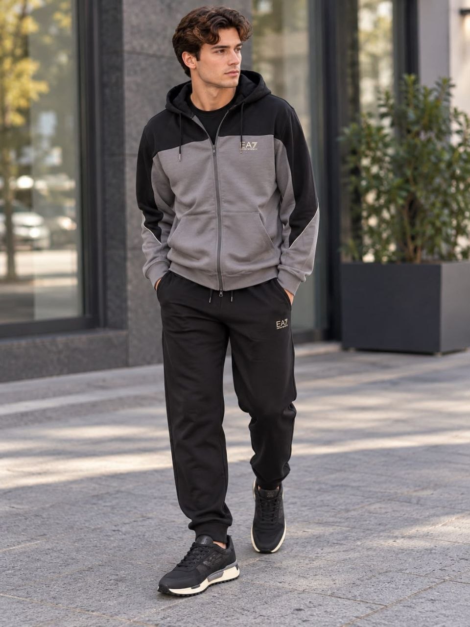 Спортивный костюм EA7 Emporio Armani