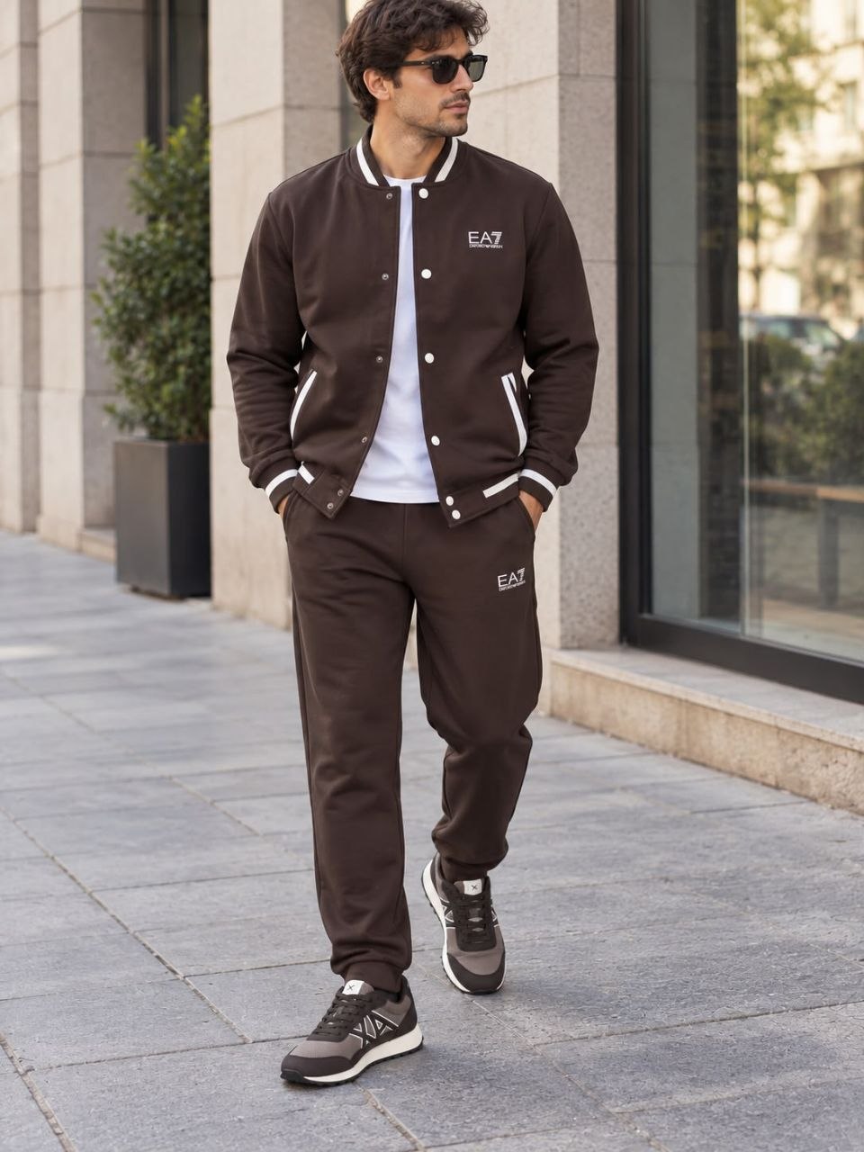 Спортивный костюм EA7 Emporio Armani