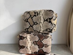 Сумка кросс-боди под питона LEATHER — фото 1 Сумка кросс-боди под питона LEATHER