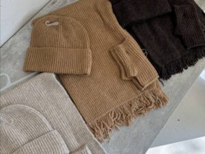 Шарф фактурной вязки LEATHER COUNTRY — фото 1 Шарф фактурной вязки LEATHER COUNTRY