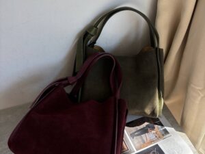 Сумка женская из замши LEATHER 2 3 — фото 1 Сумка женская из замши LEATHER 2 3