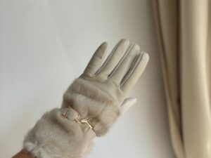Перчатки женские с мехом LEATHER