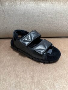 Сандалии Prada с овчиной Prada 2