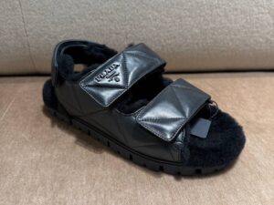 Сандалии Prada с овчиной Prada 2