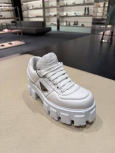 Кроссовки женские Prada Monolith Prada