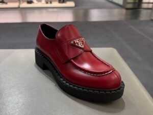 Лоферы женские Prada Prada Outlet 2