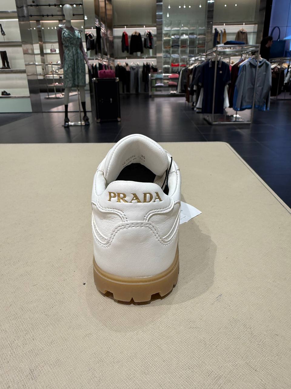 Кроссовки Prada кожаные женские Prada
