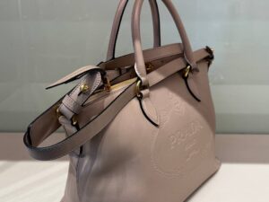 Кожаная сумка Prada PRADA OUTLET 2