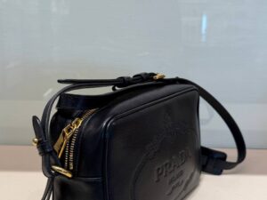Кожаная сумка Prada PRADA OUTLET 2 3 4