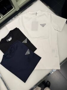 Футболка Prada с логотипом PRADA