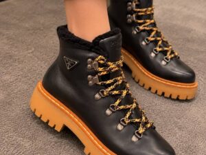 Ботинки женские Prada PRADA OUTLET
