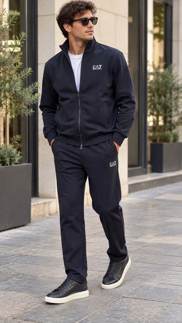 Спортивный костюм EA7 Emporio Armani