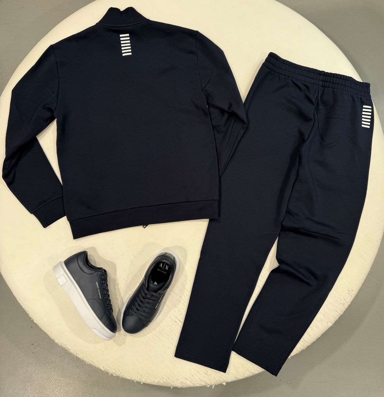 Спортивный костюм EA7 Emporio Armani