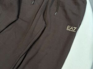 Спортивный костюм EA7 Emporio Armani 2