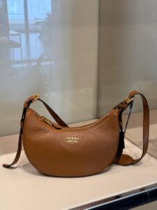 Кожаная сумка Prada PRADA OUTLET 2 3