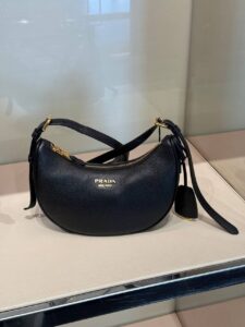 Кожаная сумка Prada PRADA OUTLET