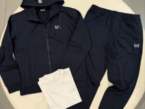 Спортивный костюм EA7 Emporio Armani