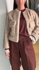 Укороченный жакет из экомеха MaxMara