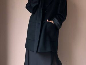 Пальто женское черное укороченное MaxMara