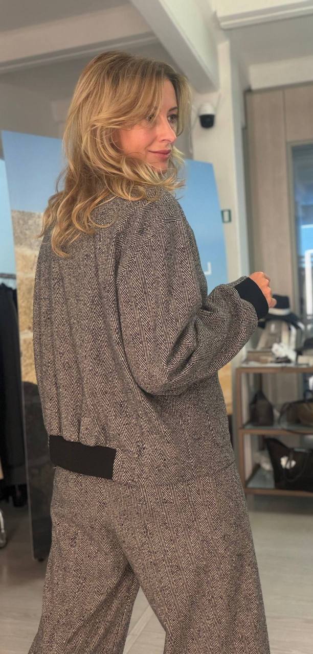 Твидовый жакет-бомбер женский MaxMara