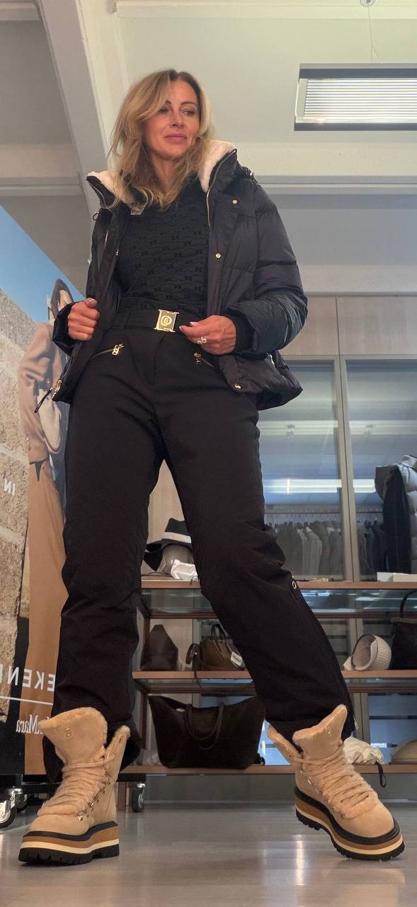Пуховик женский стеганый MaxMara