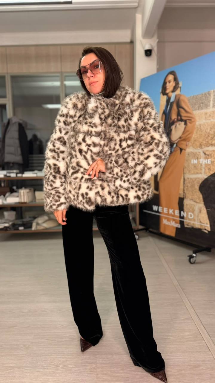 Укороченная шуба из экомеха MaxMara