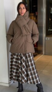 Куртка-пуховик женская с шарфом MaxMara