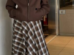 Бомбер женский N21 MaxMara