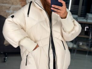 Пуховик женский оверсайз MaxMara — фото 1 Пуховик женский оверсайз MaxMara