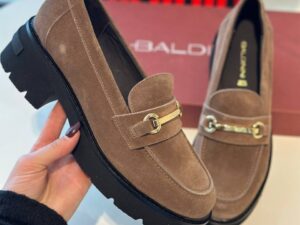 Лоферы женские замшевые Baldinini