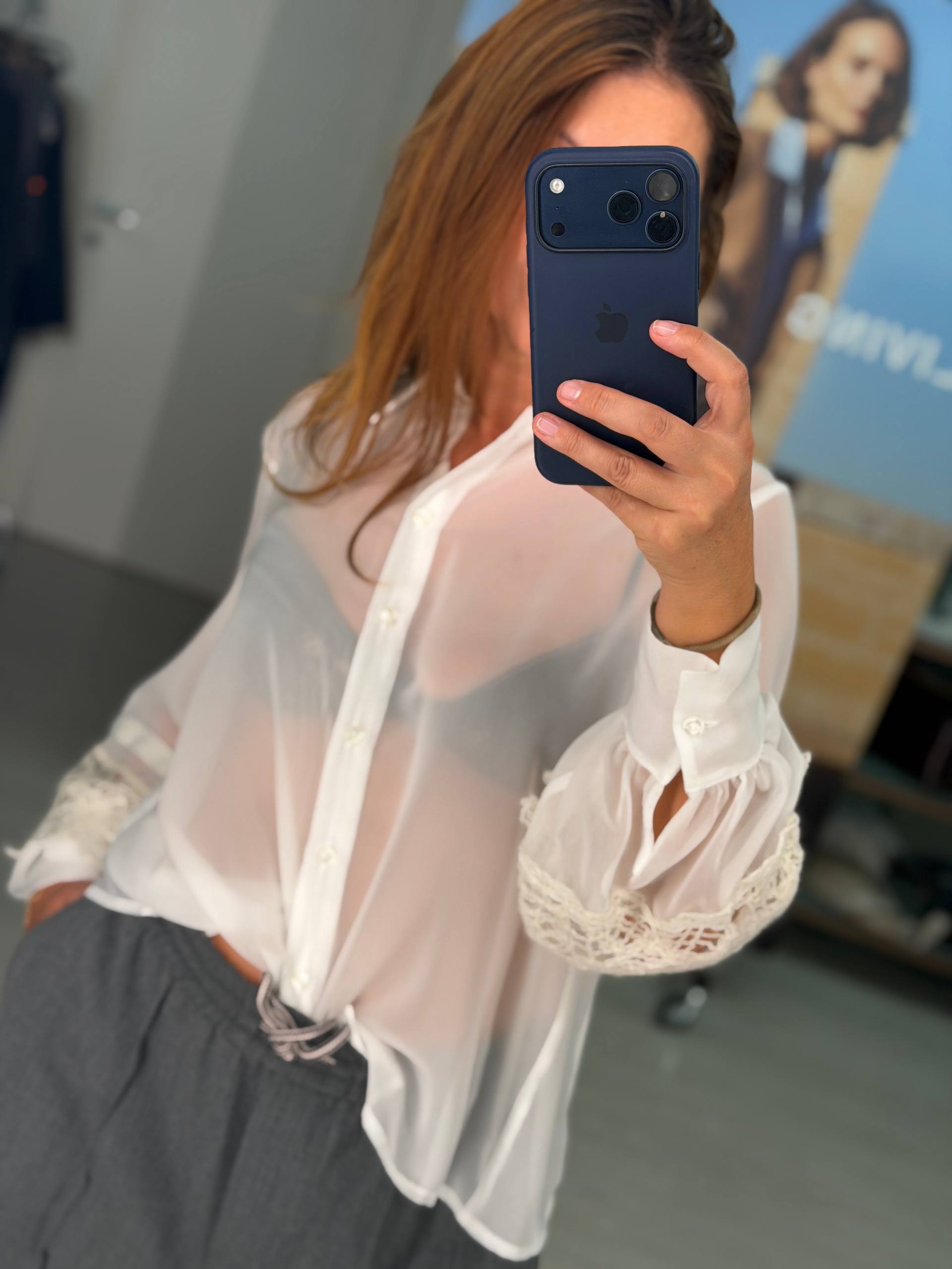 Блуза женская с кружевом MaxMara