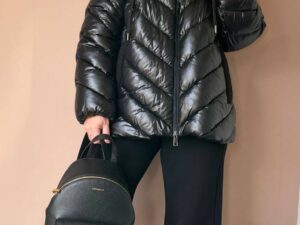 Куртка женская стеганая черная MaxMara
