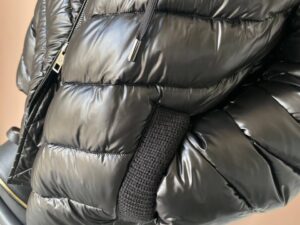 Куртка женская стеганая черная MaxMara