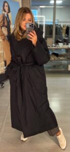 Пальто-пуховик женское черное MaxMara