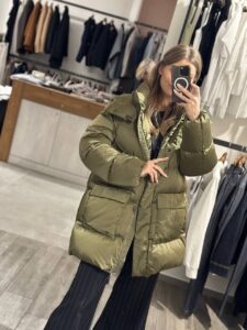 Пуховик женский Peserico MaxMara