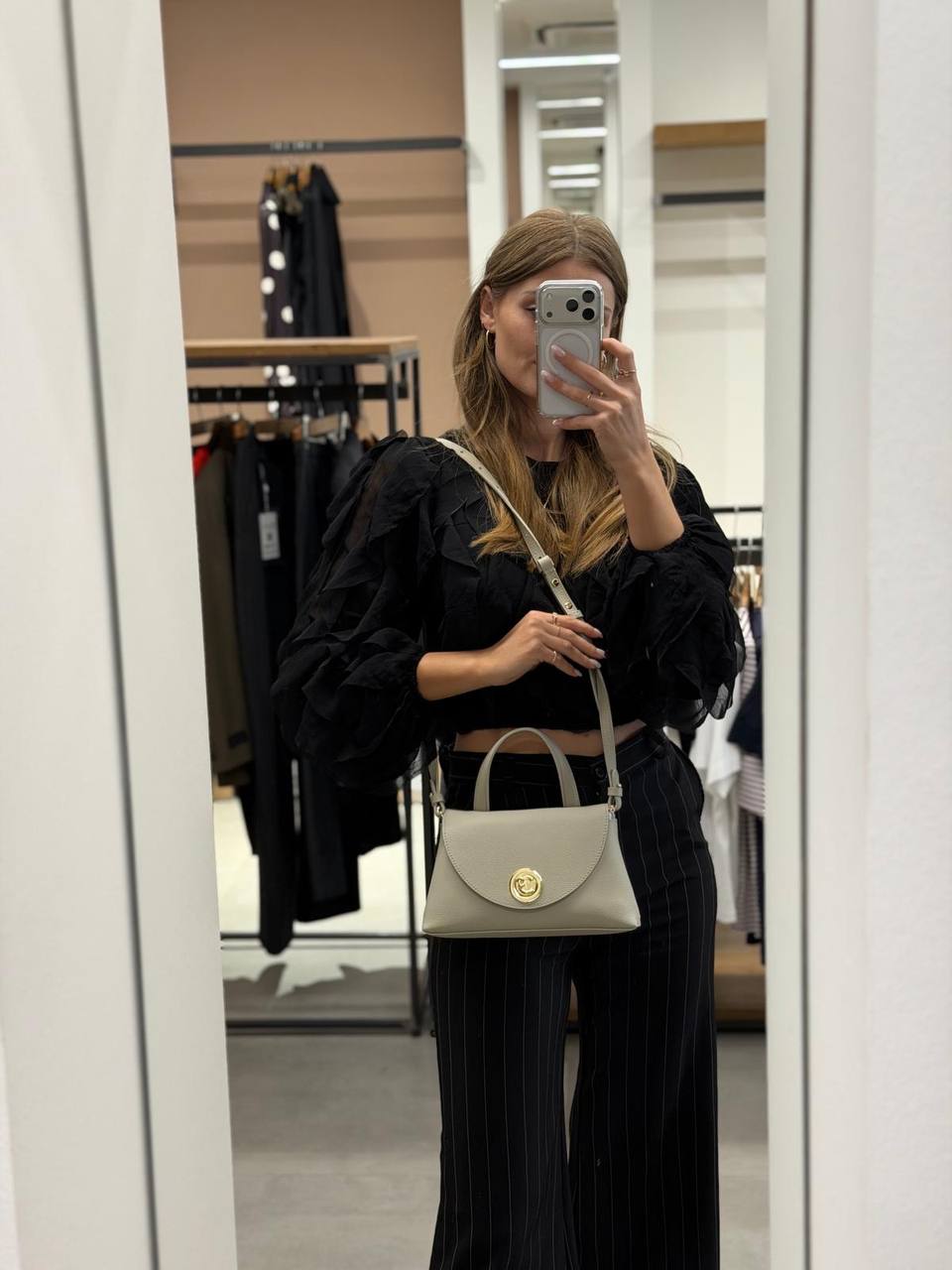Кожаная сумка Coccinelle MaxMara