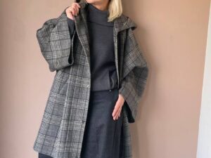 Пальто женское в клетку MaxMara